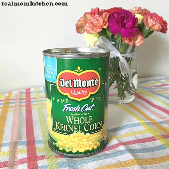 Cheddar Corn Casserole | realmomkitchen.com #10MinuteWow 