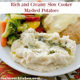 Rich and Creamy Slow Cooker Mashed Potatoes | realmomkitchen.com