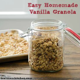 Easy Homemade Vanilla Granola | realmomkitchen.com