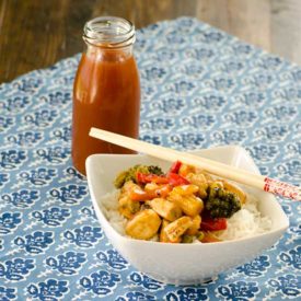 Sweet and Sour Chicken Stir Fry | realmomkitchen.com