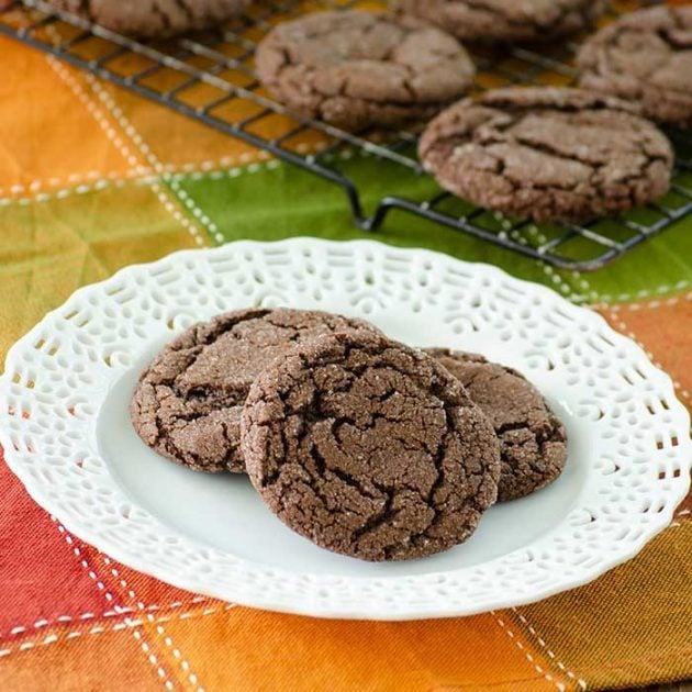 Chocolate Sugar Cookies | realmomkitchen.com