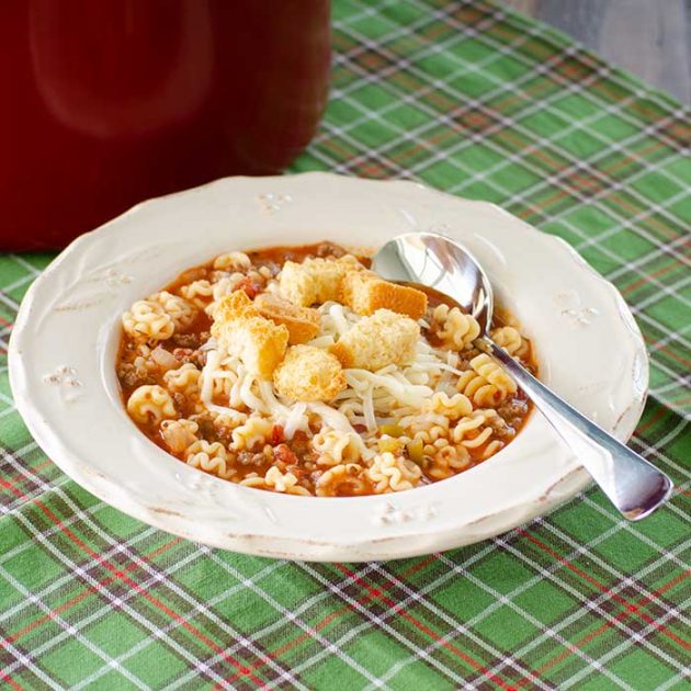 Taste Like Lasagna Soup | realmomkitchen.co