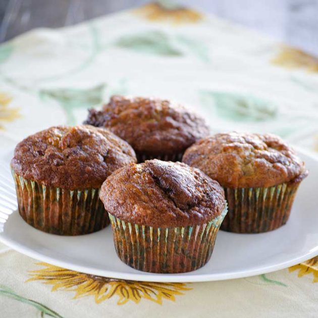 Everyday Banana Muffins | realmomkitchen.com
