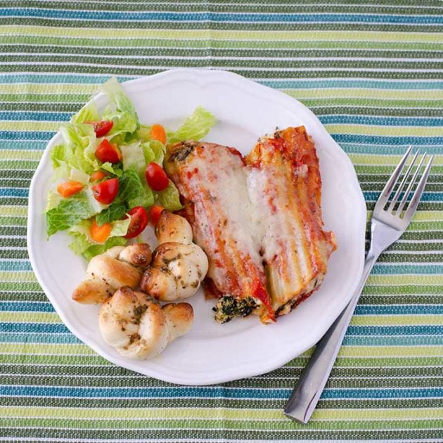 No Boil Slow Cooker Manicotti | realmomkitchen.com