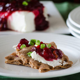 Cranberrt Chili Cheese Spread | realmomkitchen.com