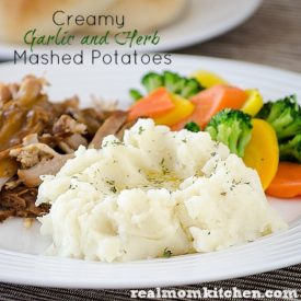Creamy Garlic Herb Mashed Potatoes | realmomkitche.com