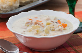 Creamy Turkey and Wild Rice Soup | realmomkitchen.com