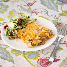 Ground Beef Stroganoff Casserole | realmomkitchen.com