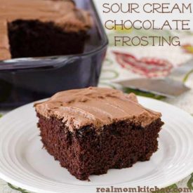 Sour Cream Chocolate Frosting | realmomkitchen.com