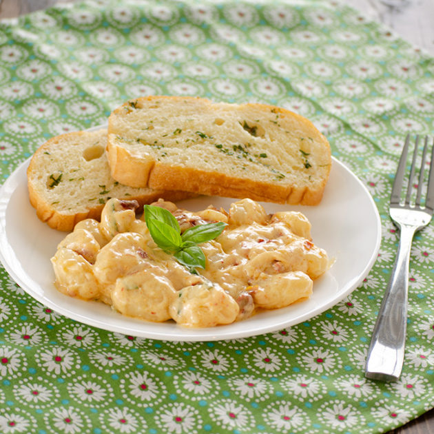 Gnocchi with Creamy Sun-dried Tomato and basil Sauce | realmomkitchen.com