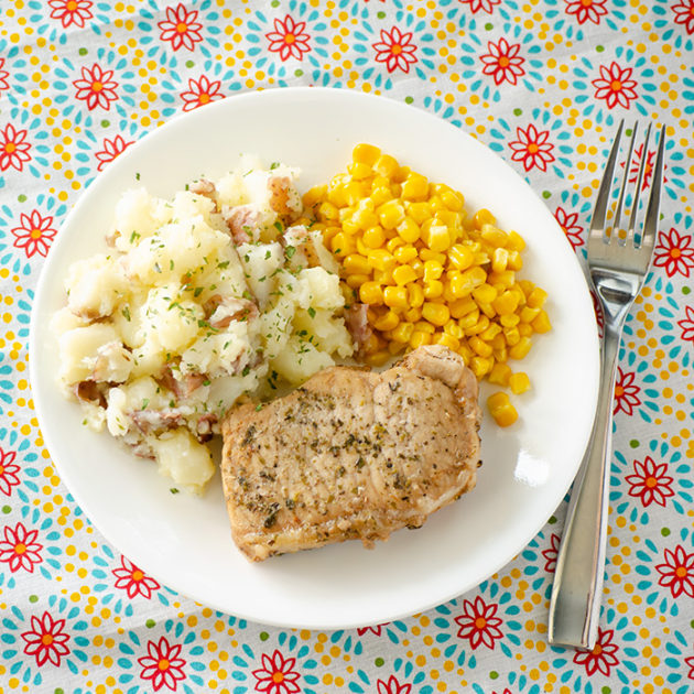 Easy Baked Pork Chops | realmomkitchen.com