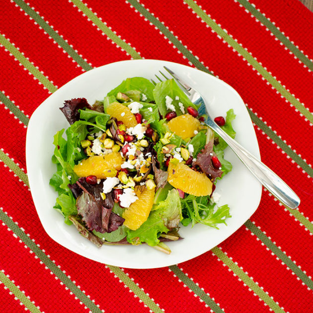 Christmas Salad with Citrus Vinaigrette | realmomkitchen.com