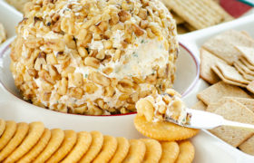 Easy Shrimp Cheeseball | realmomkitchen.com