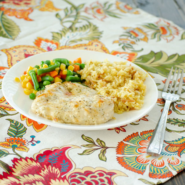 Cheesy Sour Cream Chicken | realmomkitchen.com