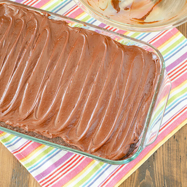 One Minute Chocolate Frosting | realmomkitchen.com