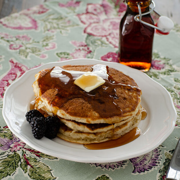 Light and Fluffy Homamde Pancakes | realmomkitchen.com