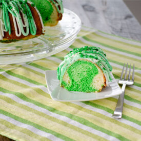 St. Patrick's Day Bundt Cake | realmomkitchen.com