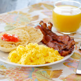 Country Buttermilk Scrambled Eggs | realmomkitchen.com