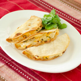 Cream Cheese Chicken Tacos | realmomki9tchen.com
