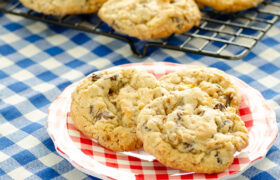 Toffee Coconut Chocolate Chip Cookies | realmomkitchen.com