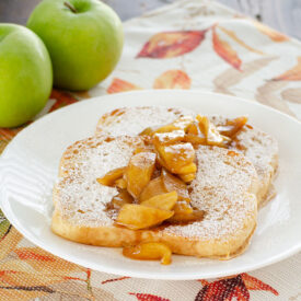 Apple Cinnamon French Toast | realmomkitchen.com