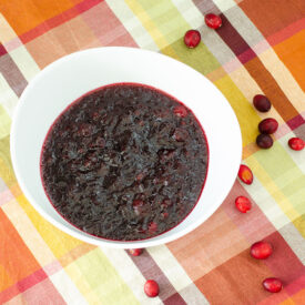 Holiday Cranberry Sauce | realmomkitchen.com