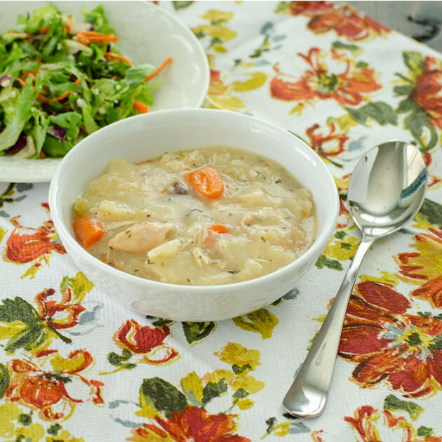 Crockpot Chicken and Potato Soup | realmomkitchen.com