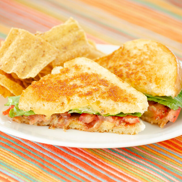 BLT Grilled Cheese Sandwiches | realmomkitchen.com