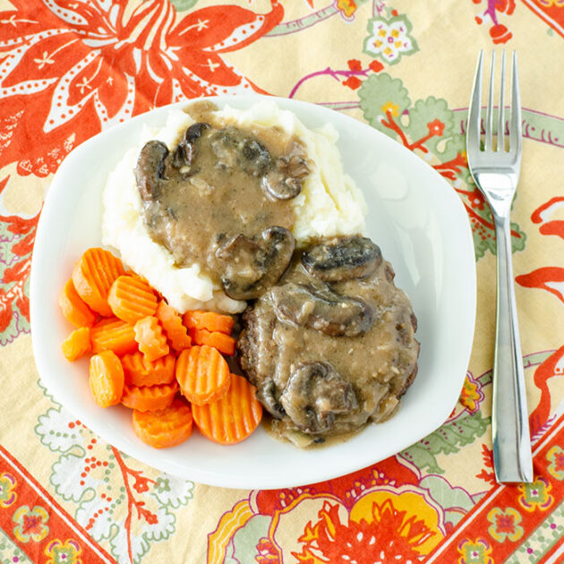 30 Minute Salisbury Steak | realmomkitchen.com