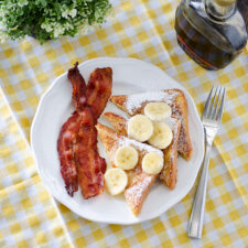 Fluffy Buttermilk French Toast | realmomkitchen.com