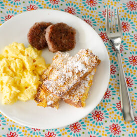 Crunchy Baked Frrench Toast Sticks | realmomkitchen.com
