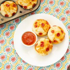 Easy Pizza Cupcakes | realmomkitchen.com