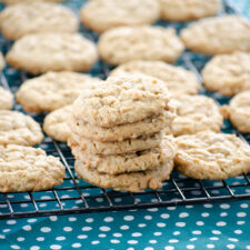 Peanut Butter Oatmeal Cookies | realmomkitchen.com