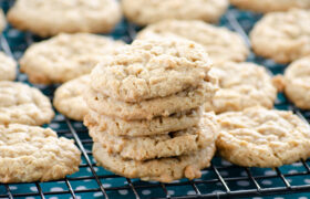 Peanut Butter Oatmeal Cookies | realmomkitchen.com