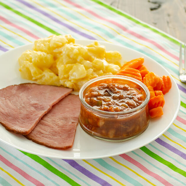 Slow Cooker Pineapple Baked Beans | realmomkitchen.com