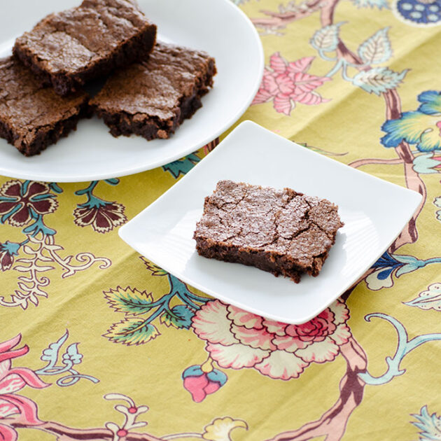Easy Homemade Fudgy Brownies | realmomkitchen.com