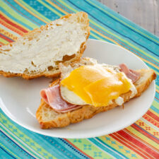 Breakfast Croissant Sandwiches | realmomkitchen.com
