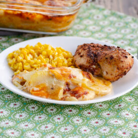 Simple Cheesy Scalloped Potatoes | realmomkitchen.com