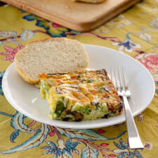 Cheesy Vegetable Egg Bake | realmomkitchen.com