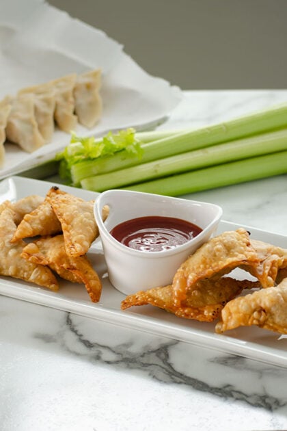 Fried Wontons (or egg rolls) | realmomkitchen.com