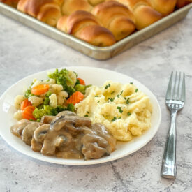 Chicken with Mushroom Sauce | realmomkitchen.com