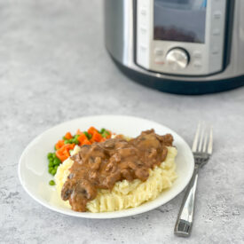 Instant Pot Steak Diane | realmomkitchen.com