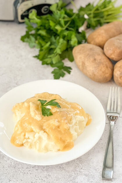 Healthy Slow Cooker Chicken and Gravy | realmomkitchen.com
