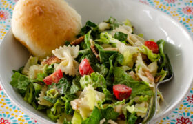 Easy BLT Pasta Salad | realmomkitchen.com