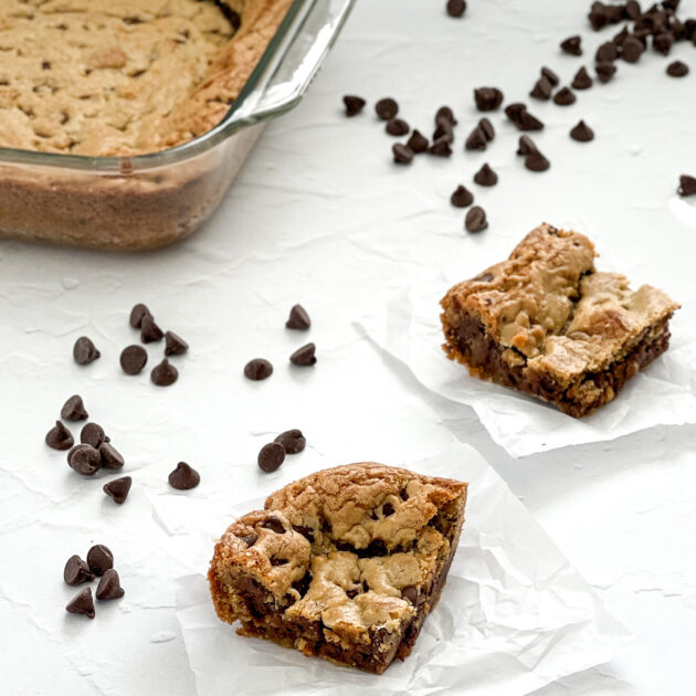 Brown Butter Cookie Bars | realmomkitchen.com