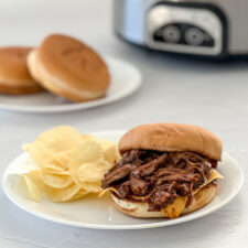 Slow Cooker Texas BBQ Beef | realmomkitchen.com