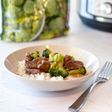 Instant Pot Beef and Broccoli | realmomkitchen.com