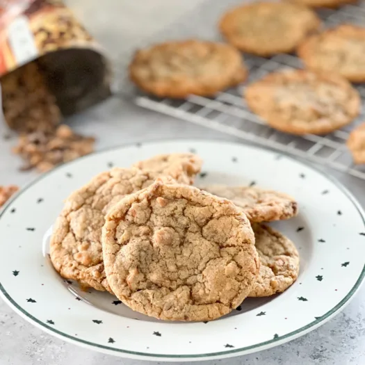 Toffee Cashew Cookies