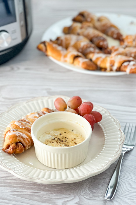 Instant Pot French Baked Eggs | realmomkitchen.com