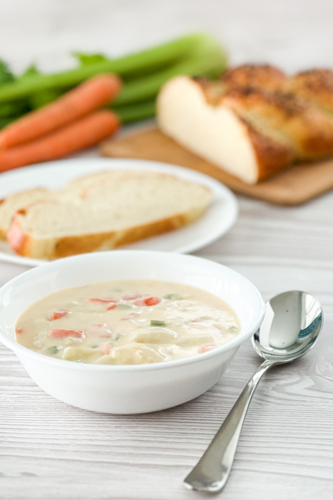 Easy Clam Chowder | realmomkitchen.com